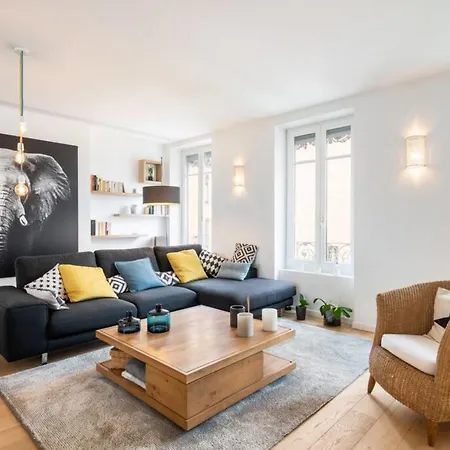 Lägenhet Le Duplex - Amazing Flat Overlooking The Rooftops Of